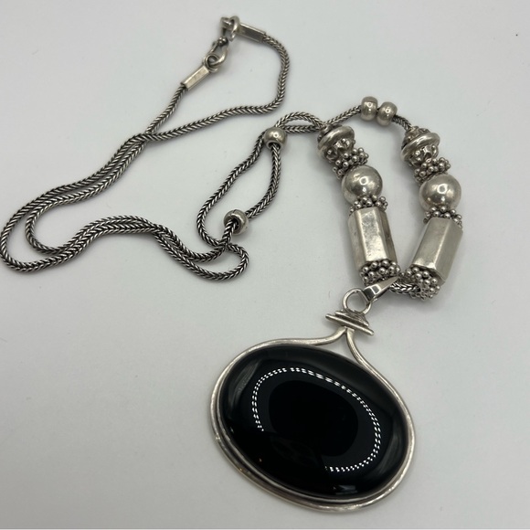 Jewelry - Vintage Native American onyx necklace 54g